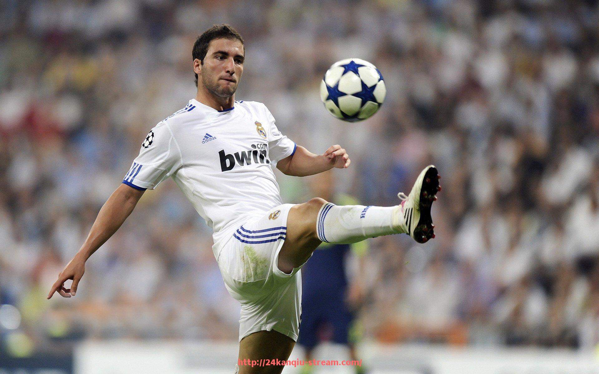 24看球直播网-布克在2021年西部决赛中的进攻效率如何领先联盟