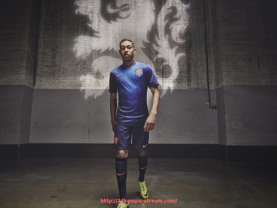 24看球直播网-PPTV欧冠直播服务全面评测与用户反馈汇总