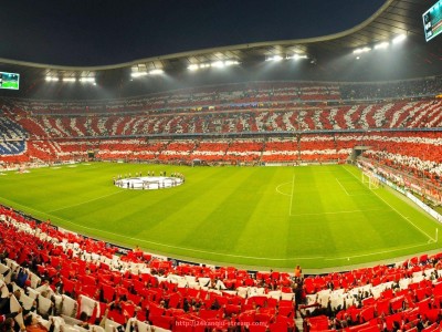 24看球直播网-世俱杯比赛场上使用的通讯设备详解与技术背景